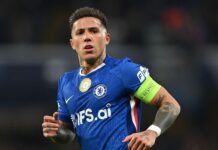 Enzo Fernández ‘completely committed’ to Chelsea – Liam Rosenior