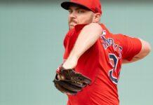 Twins release righty Liam Hendriks from minor league contract