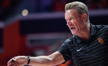 Amid scandal, CSUB wants to hire USC’s Todd Lee, sources say