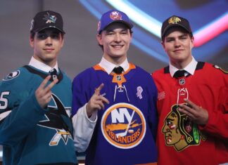 Top Blackhawks prospect Anton Frondell making debut at Islanders