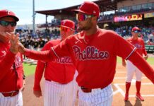 Rookie Justin Crawford to start in center field for Phillies