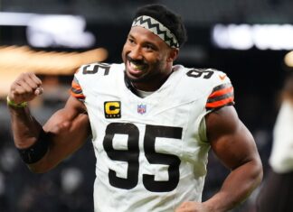 Sources: Browns, Myles Garrett modify language in contract