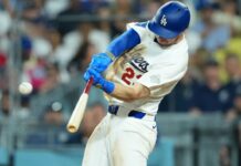 Kyle Tucker getting into groove as Dodgers begin three-peat quest