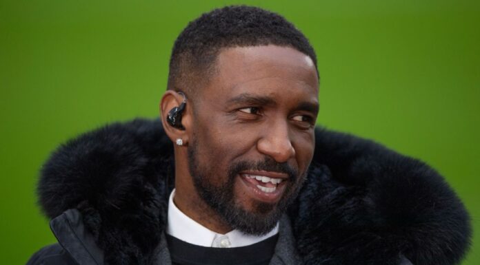 Jermain Defoe named manager of non-league side Woking