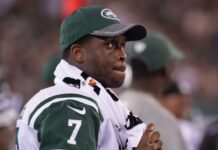Jets’ Aaron Glenn says ‘no doubt’ QB Geno Smith is ‘our guy’