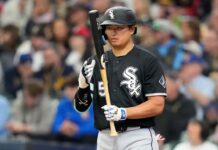 Murakami joins DeLauter in exclusive rookie HR club