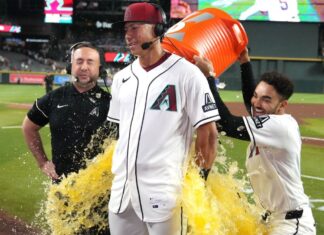 Diamondbacks’ Jose Fernandez 7th player with 2 HRs in debut