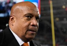 Bears’ stadium decision ‘late spring, early summer,’ says Warren