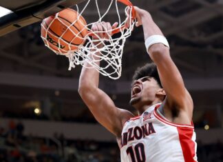 In the chase for history, Arizona remains present in its race to the Final Four