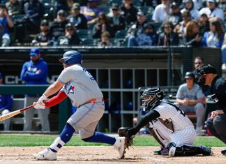 Jays’ Alejandro Kirk (thumb) injured by foul tip, set for X-rays