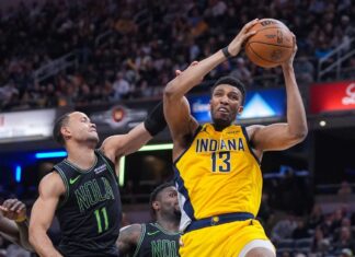 Hawks sign Tony Bradley to shore up inside depth for playoffs