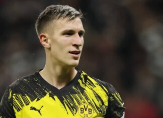 Schlotterbeck: Dortmund set their price tag for United target after U-turn – Man United News And Transfer News