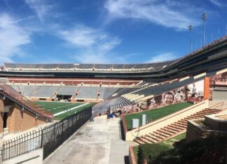 Texas visits Neyland for the first time, 3-0 and an 11 a.m. ABC kickoff Darrell K Royal-Texas Memorial Stadium in Austin